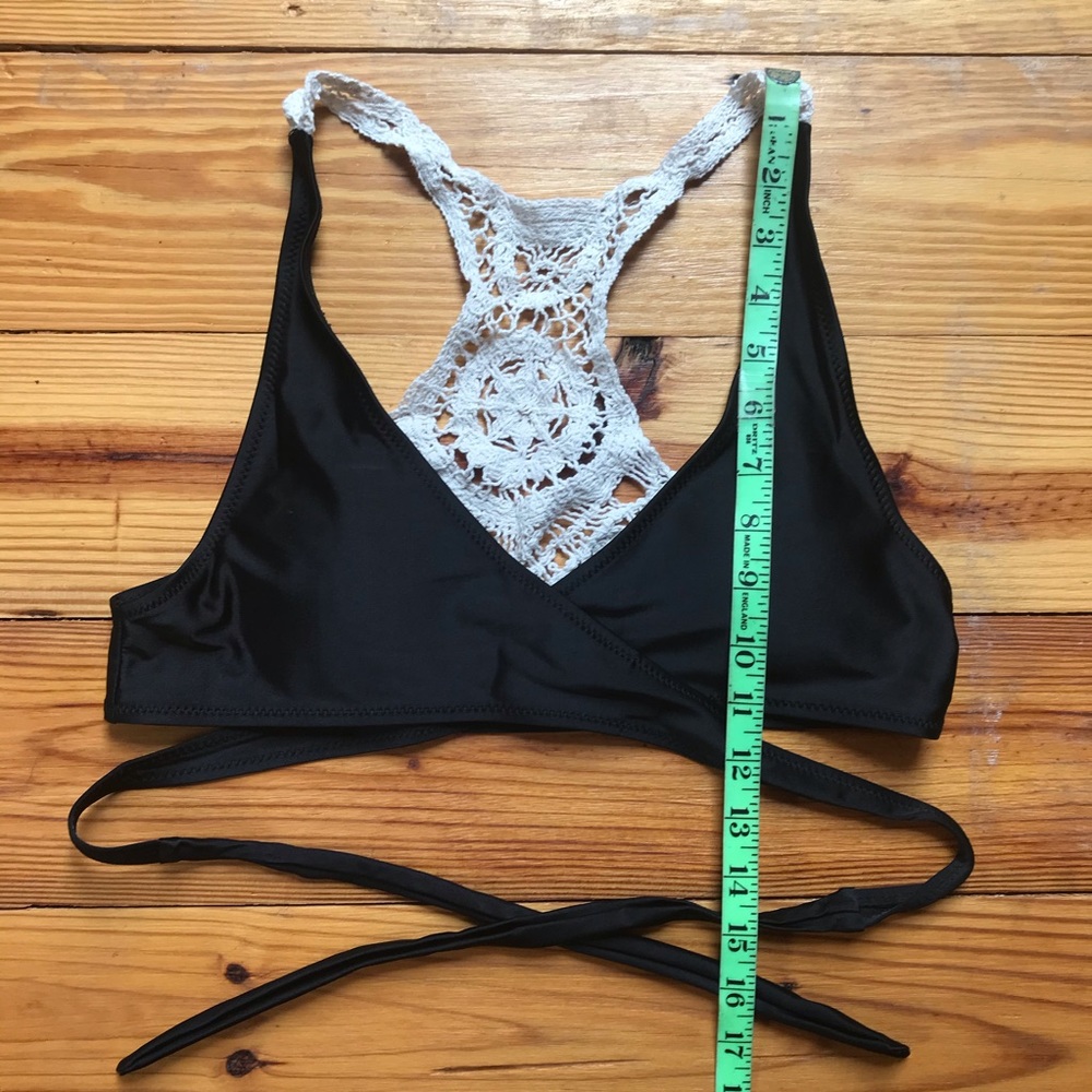 Blooming Jellyfish Black Crochet Wrap Bikini EUC M - Picture 4 of 12